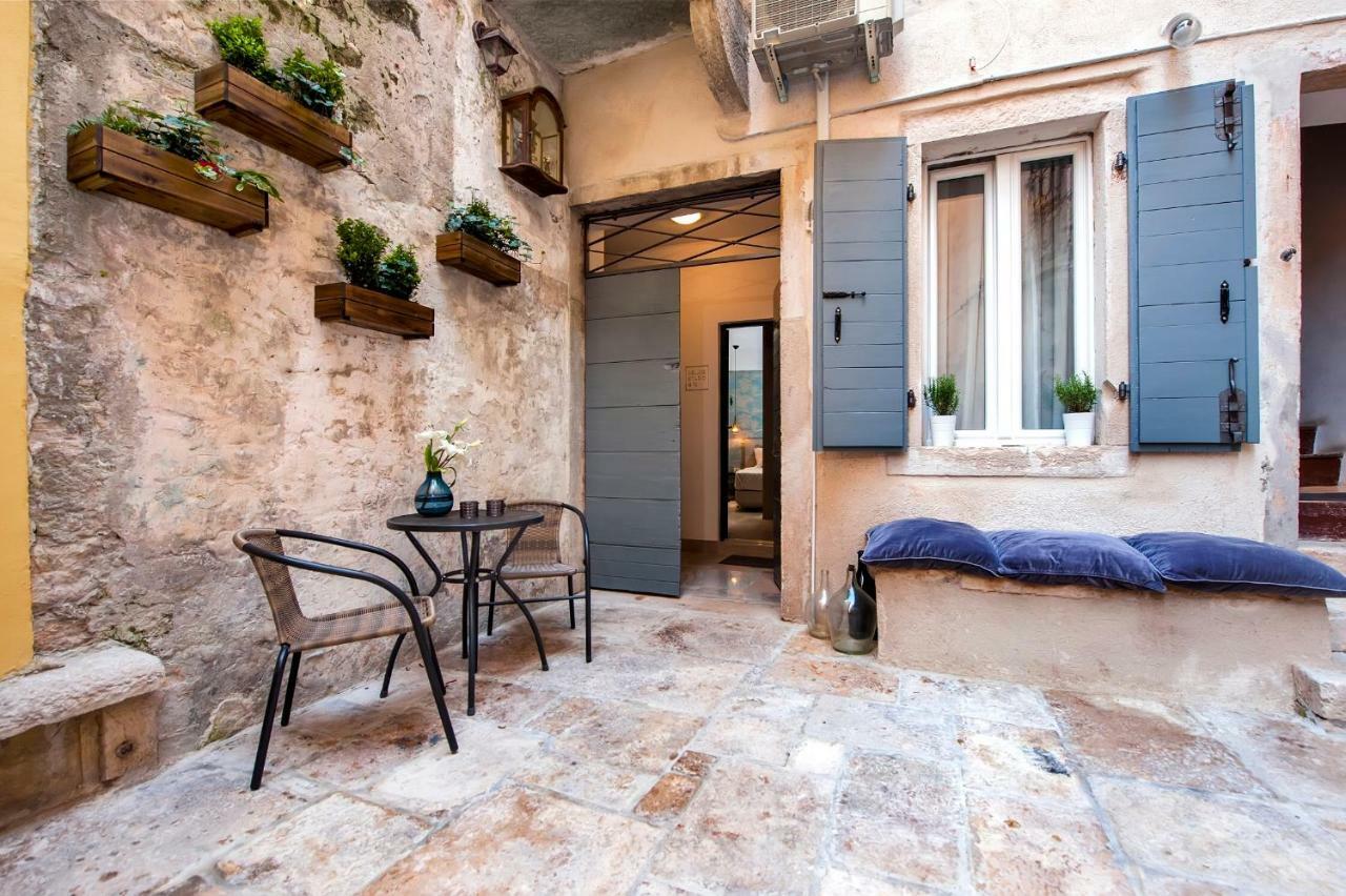Deluxe Studio G 12 Rovinj Exterior photo